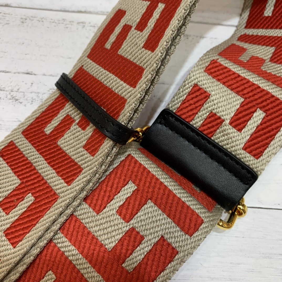 F**di Strap 001