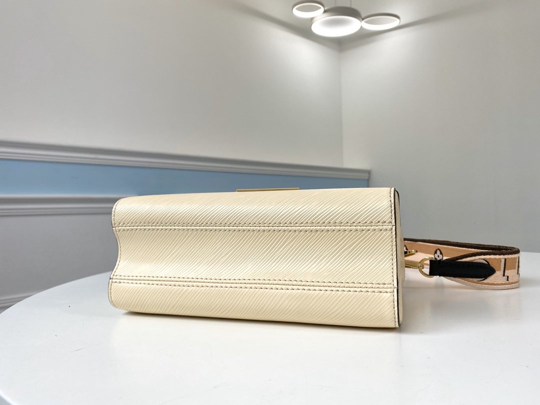 L0vis Vvtt0n Twist Strap MM Bag Epi Leather 002