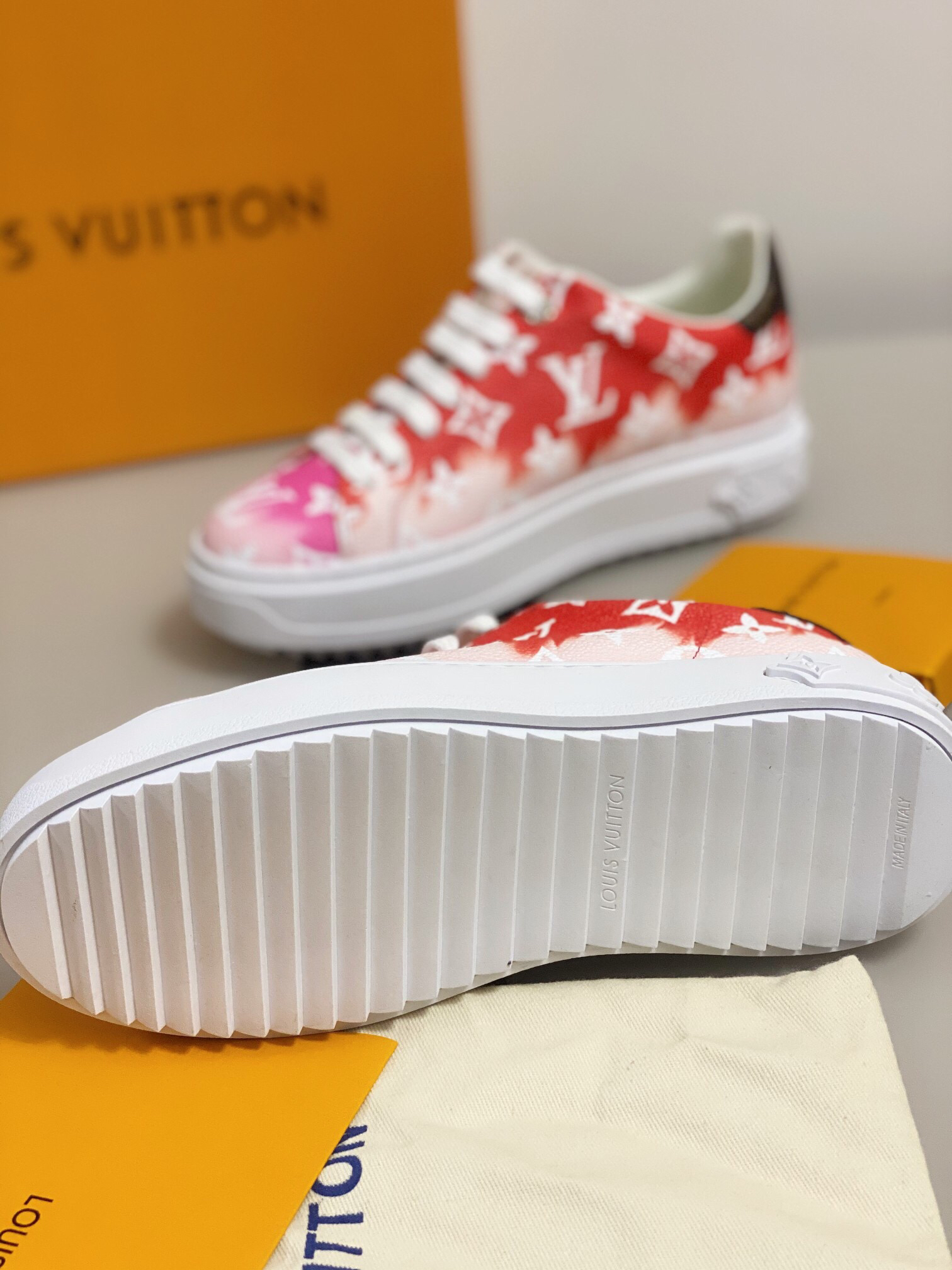 L0vis Vvtt0n Sneakers 003
