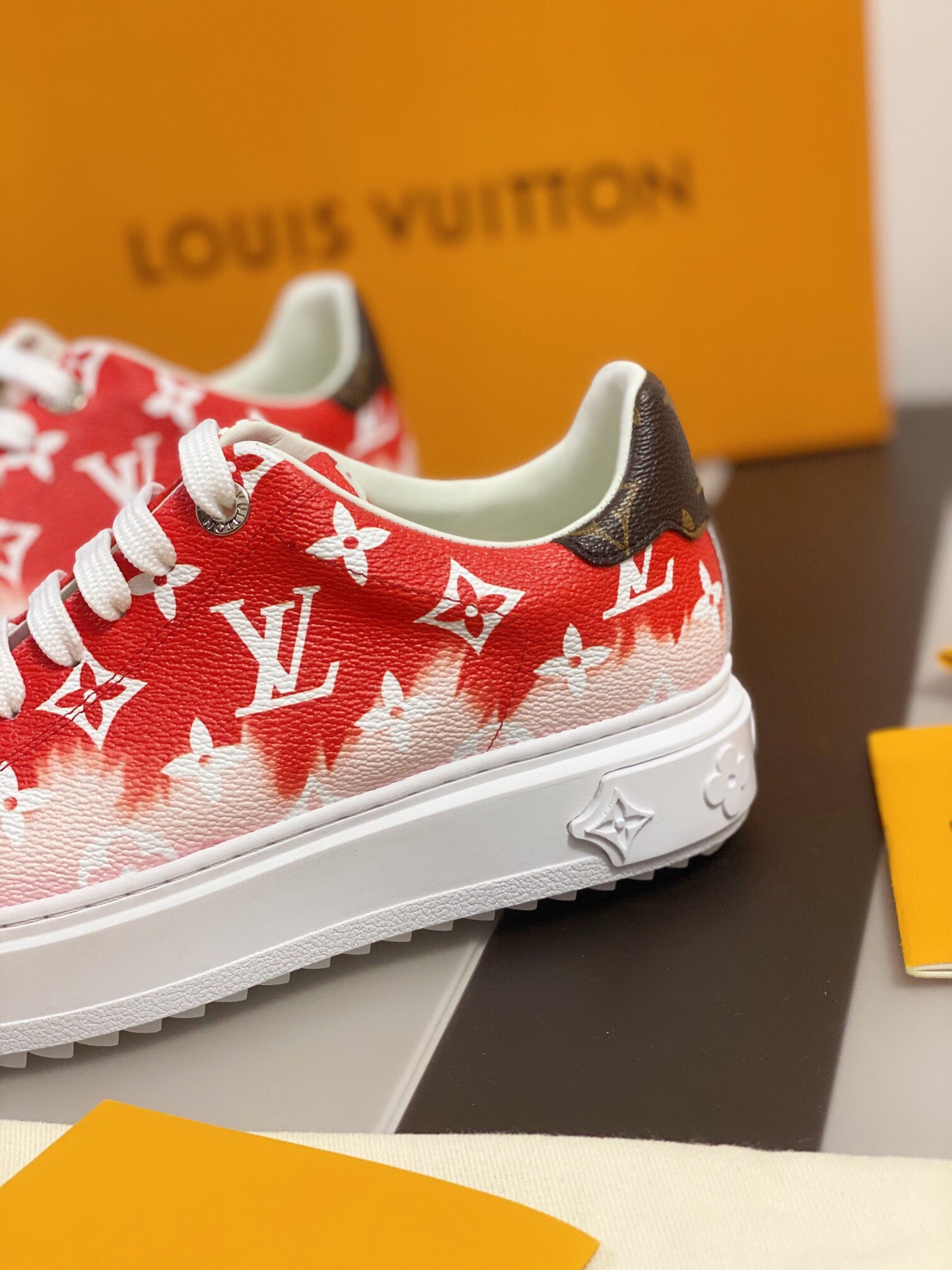 L0vis Vvtt0n Sneakers 003