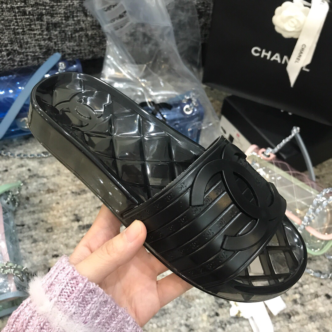 Ch**el Slippers 004