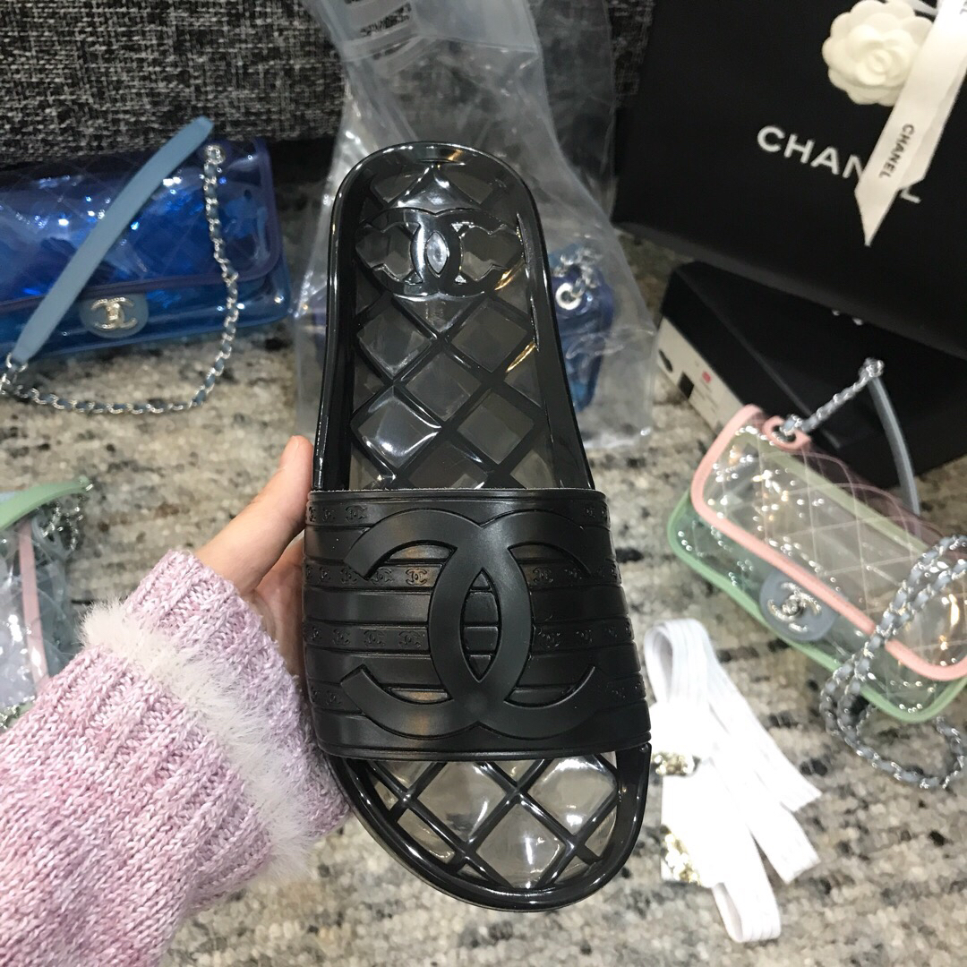 Ch**el Slippers 004