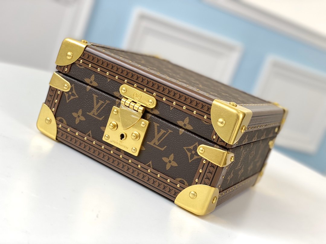L0vis Vvtt0n Cotteville Travel Box White