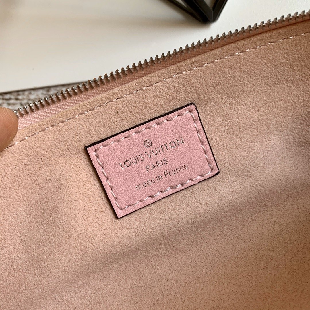 L0vis Vvtt0n Monogram Giant Elizabeth Pencil Pouch