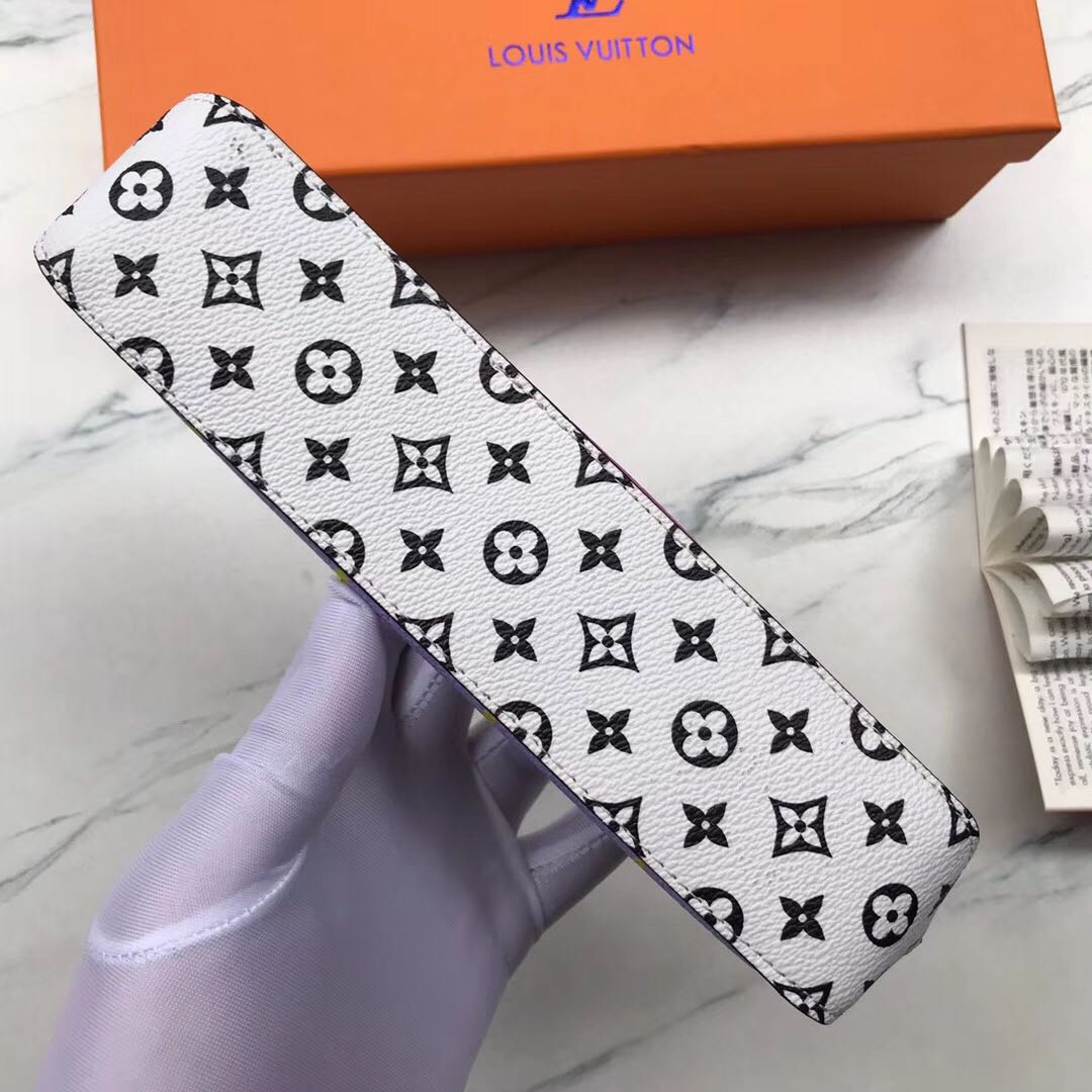 L0vis Vvtt0n Monogram Giant Elizabeth Pencil Pouch 001