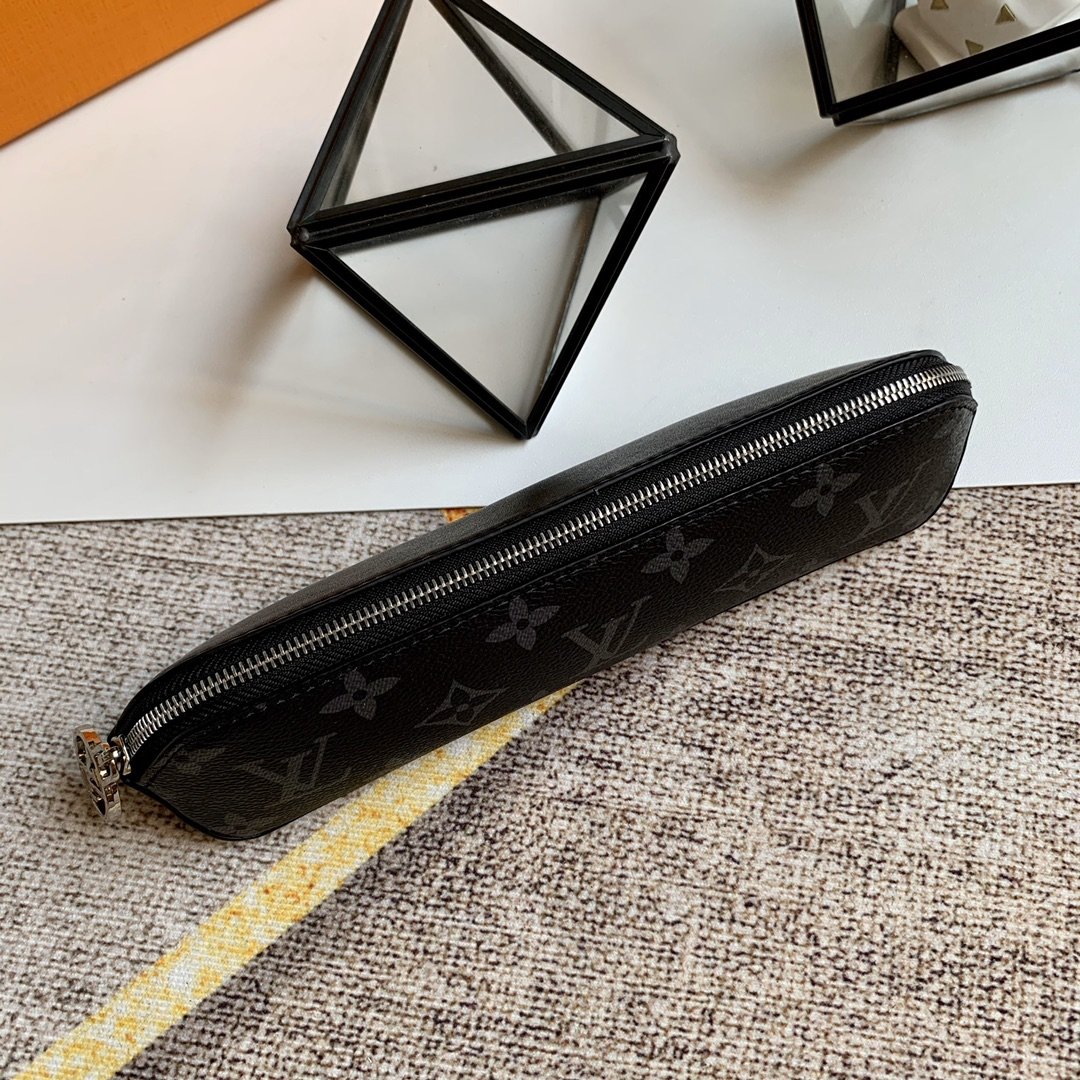 L0vis Vvtt0n Monogram Giant Elizabeth Pencil Pouch 004