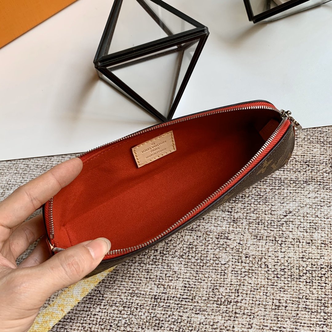 L0vis Vvtt0n Monogram Giant Elizabeth Pencil Pouch 006