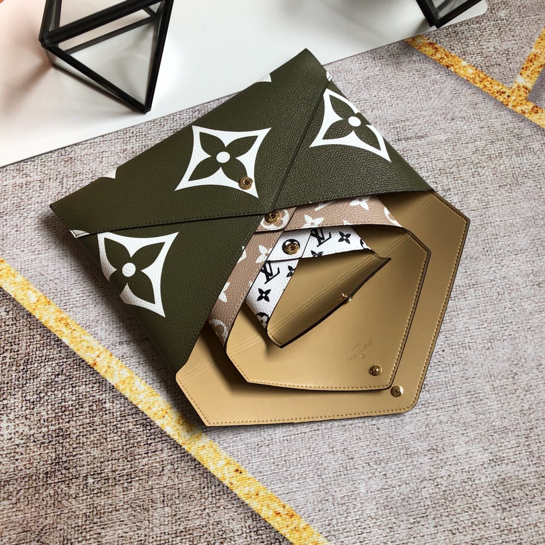 L0vis Vvtt0n Kirigami Pochette M67600