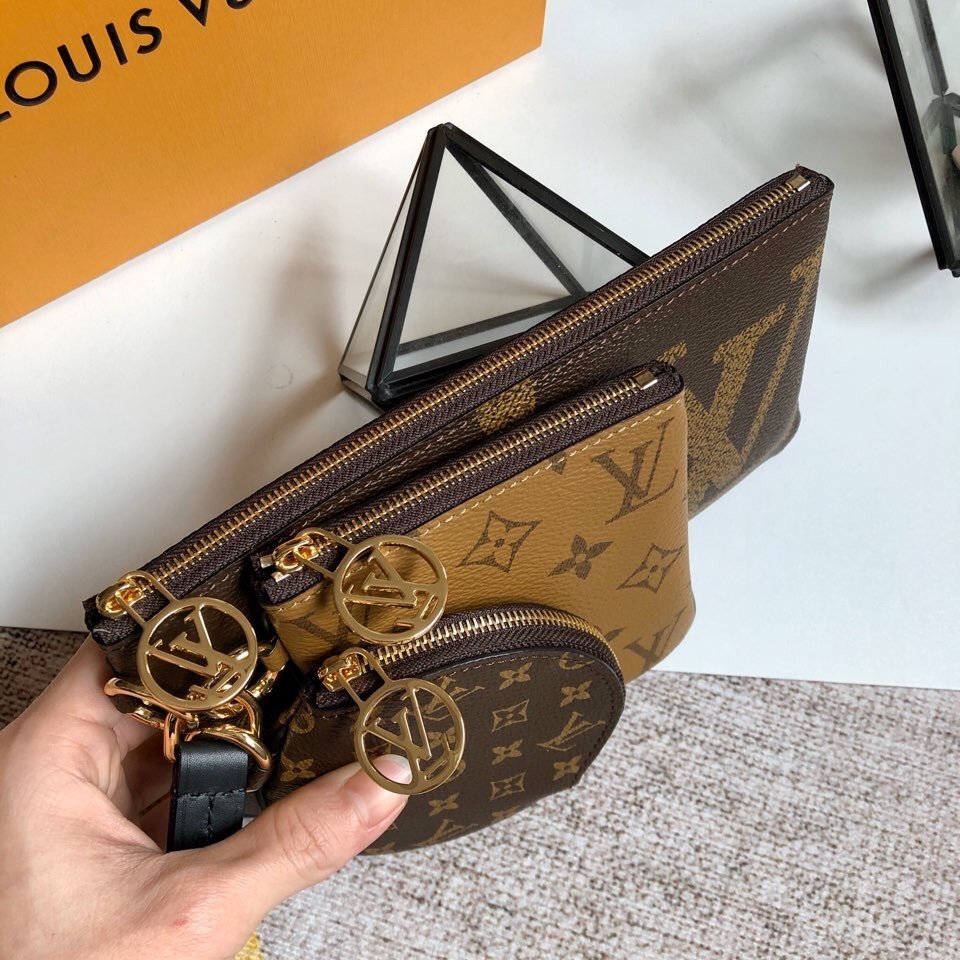 L0vis Vvtt0n Trio Pouch Monogram