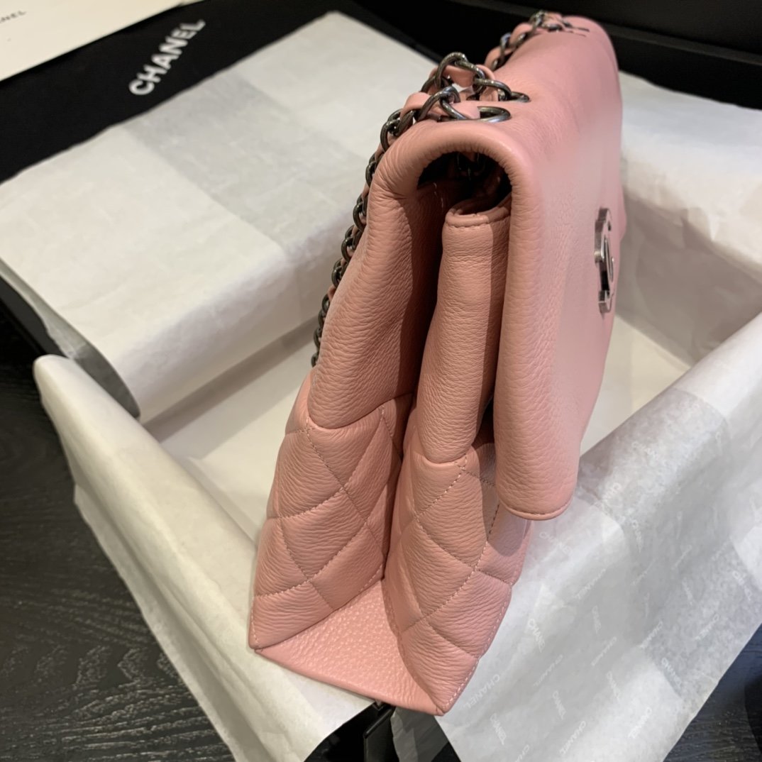 Ch**el Caviar Shoulder bag Pink 32cm