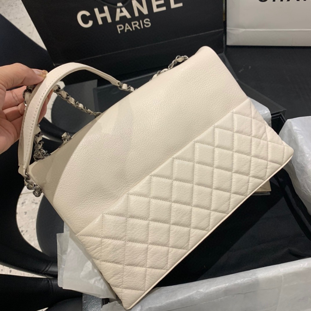 Ch**el Caviar Shoulder bag White 32cm