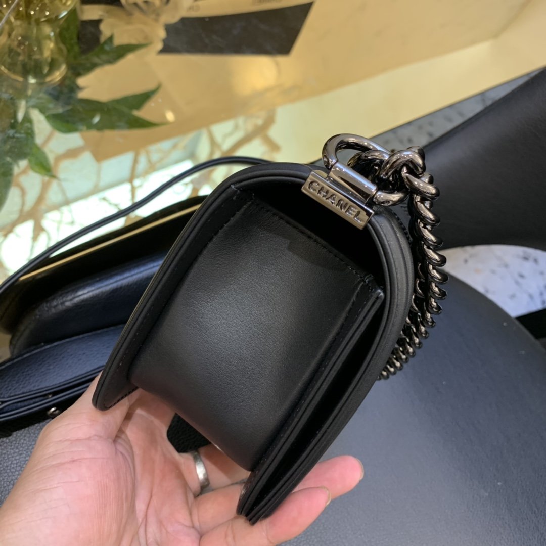 Ch**el V Boy Bag 20cm Black