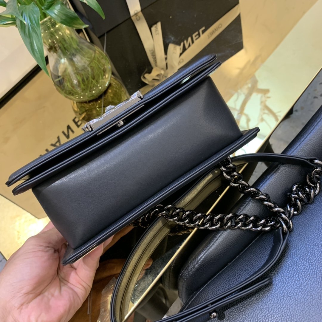Ch**el V Boy Bag 20cm Black