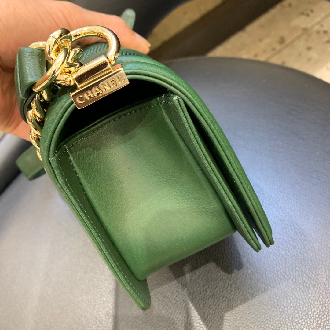 Ch**el V Boy Bag 20cm Green