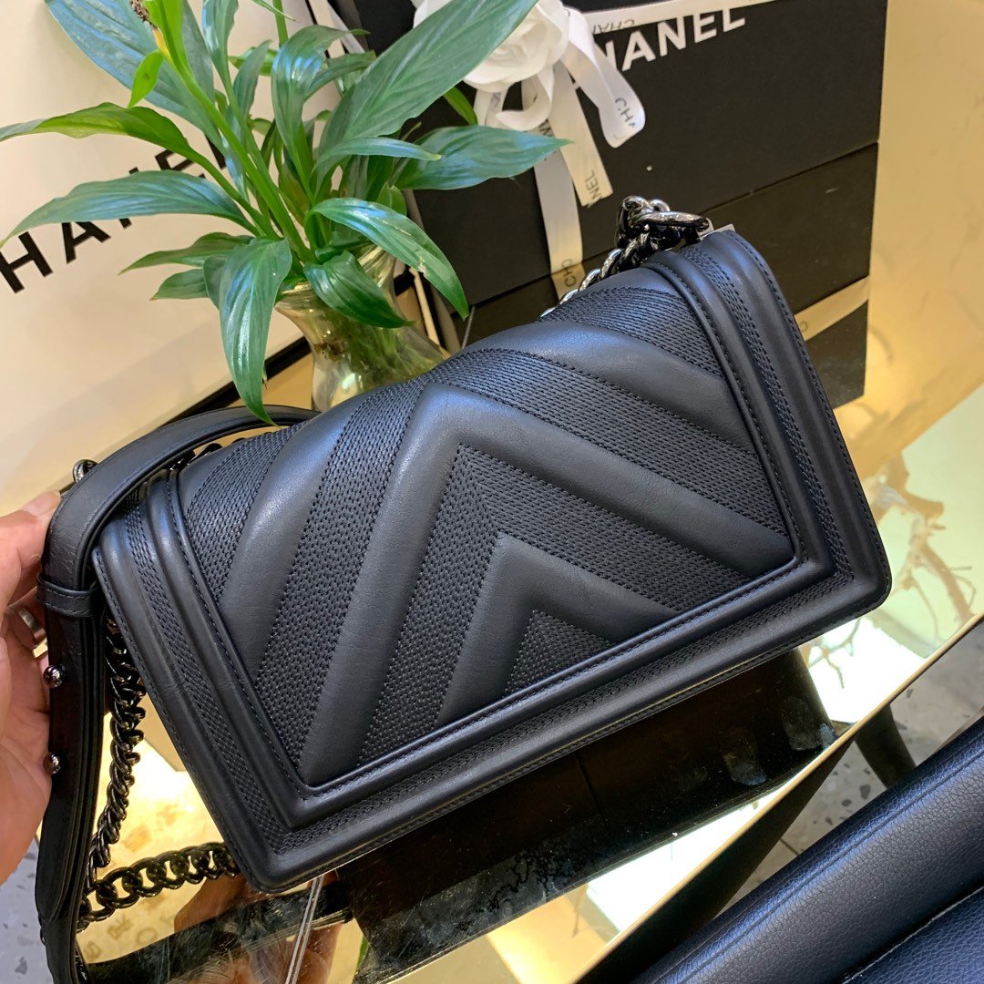 Ch**el V Boy Bag 25cm Black