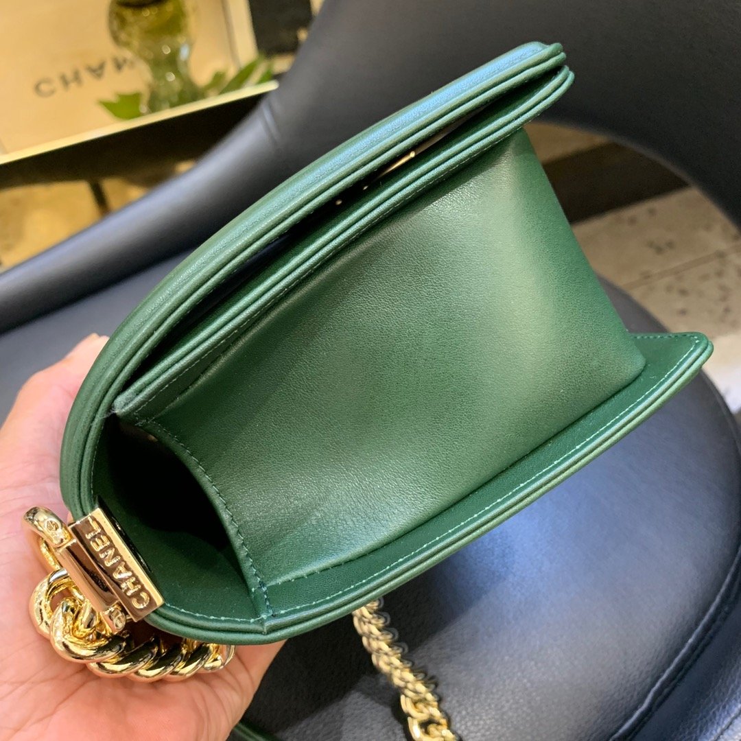 Ch**el V Boy Bag 25cm Green