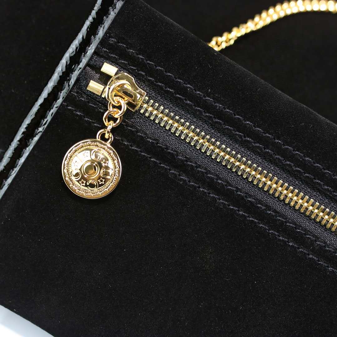 Gvc*1 Tote Handbag