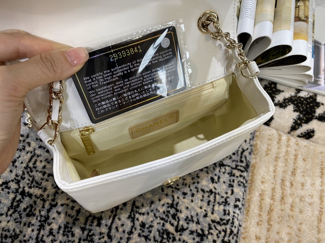 Ch**el Flap Bag Lmbskin