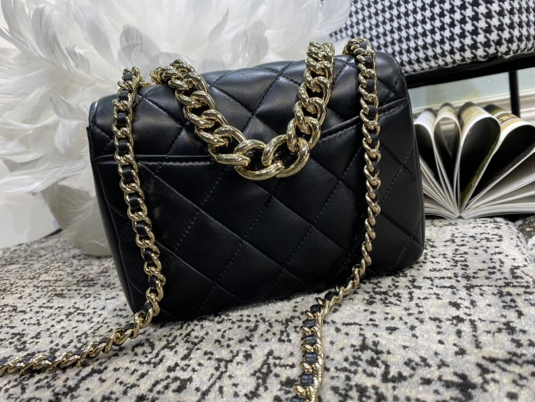 Ch**el Flap Bag Lmbskin 003