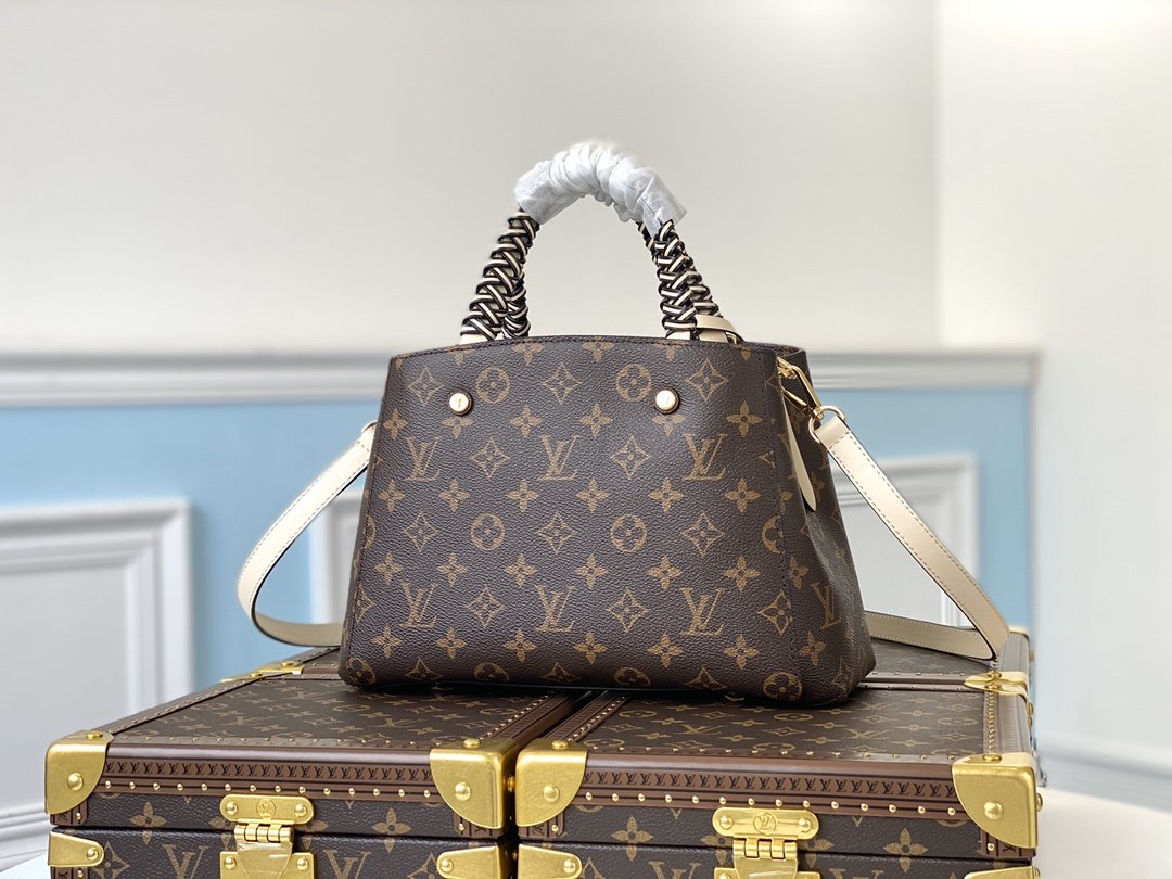 L0vis Vvtt0n Montaigne BB Monogram M45311
