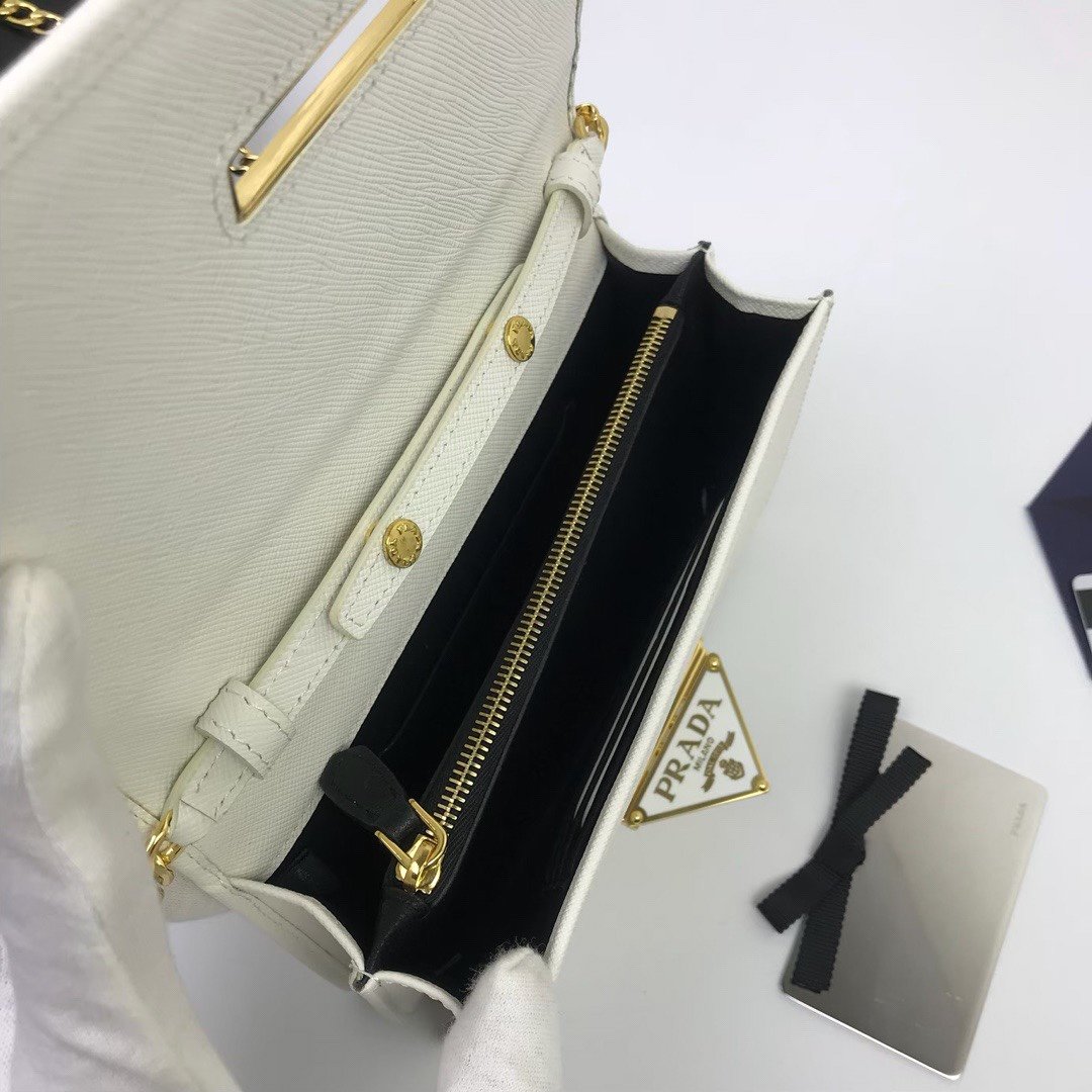 Pra*a Chain Strap Mini Bag 18CM White