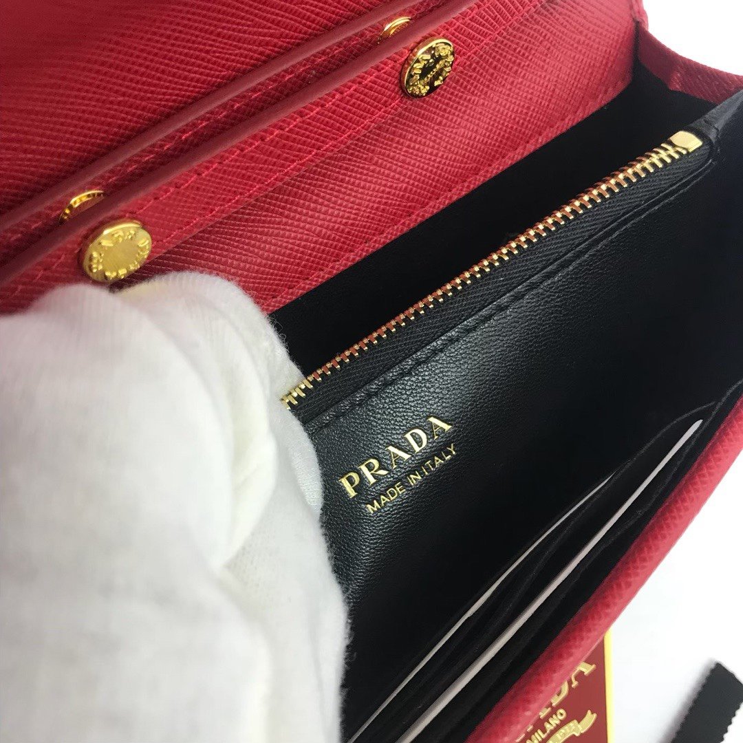 Pra*a Chain Strap Mini Bag 18CM Red