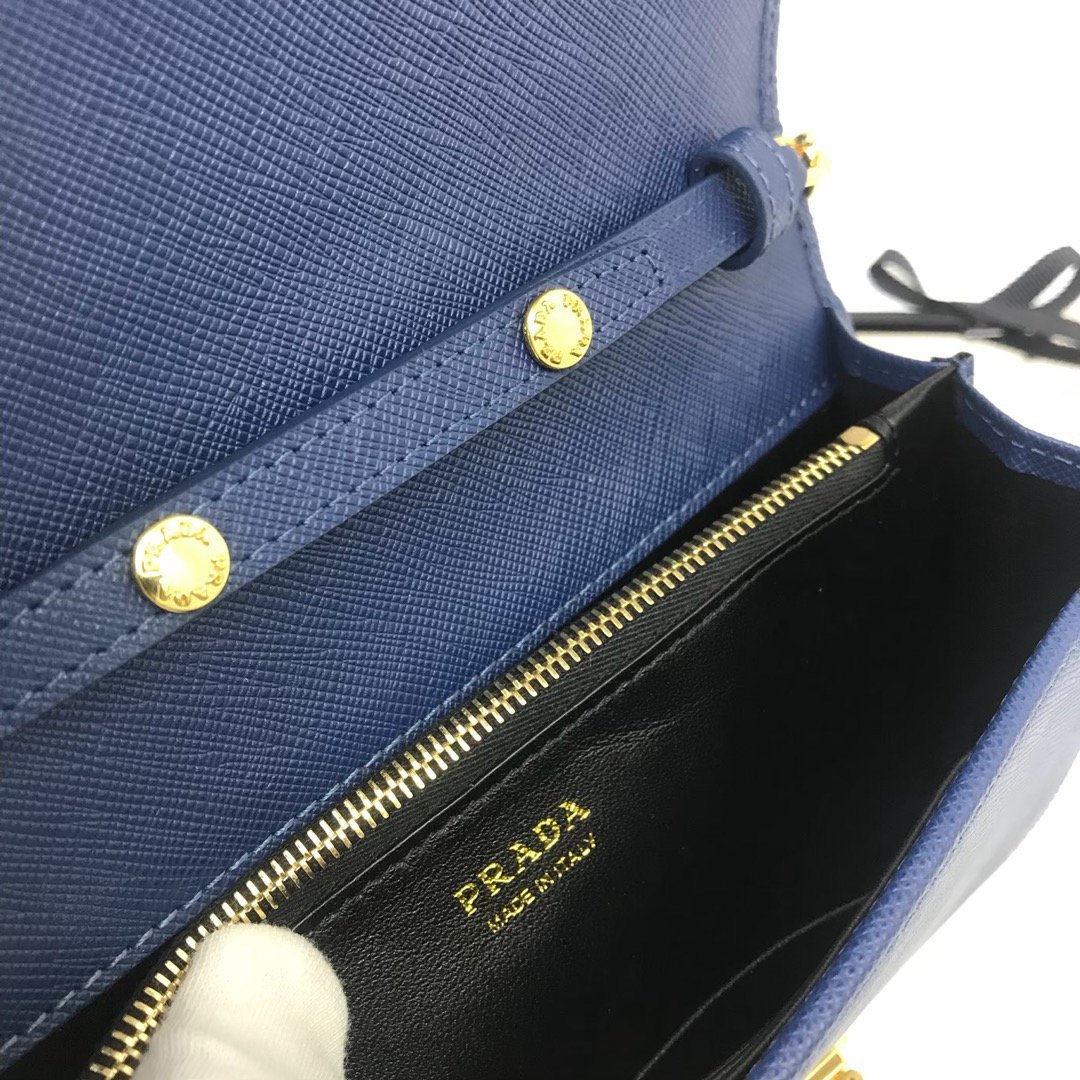 Pra*a Chain Strap Mini Bag 18CM Blue