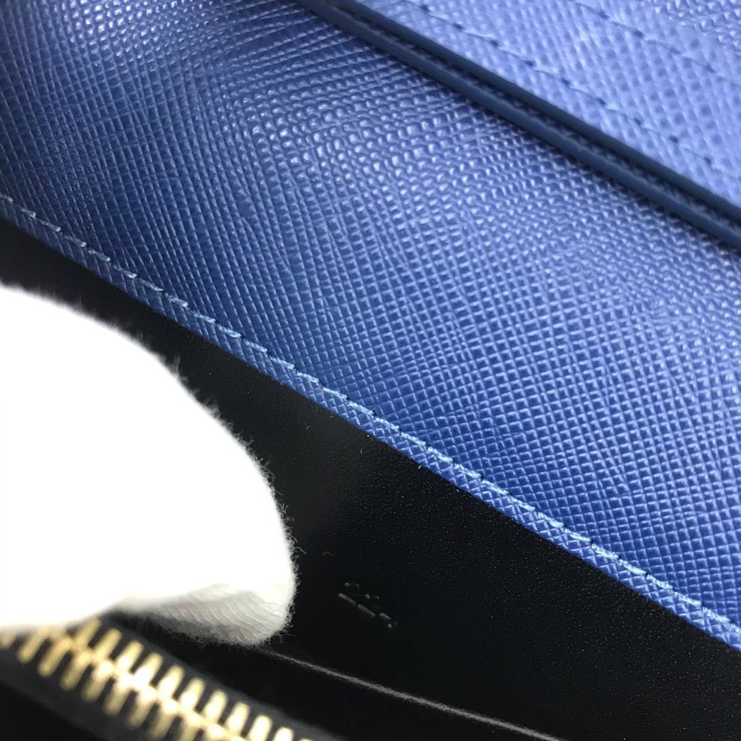 Pra*a Chain Strap Mini Bag 18CM Blue