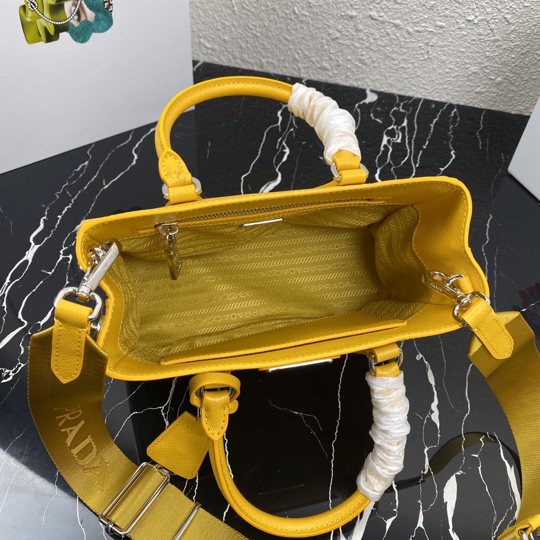 Pra*a Saffiano Leather Bag 1BA296 23cm 004
