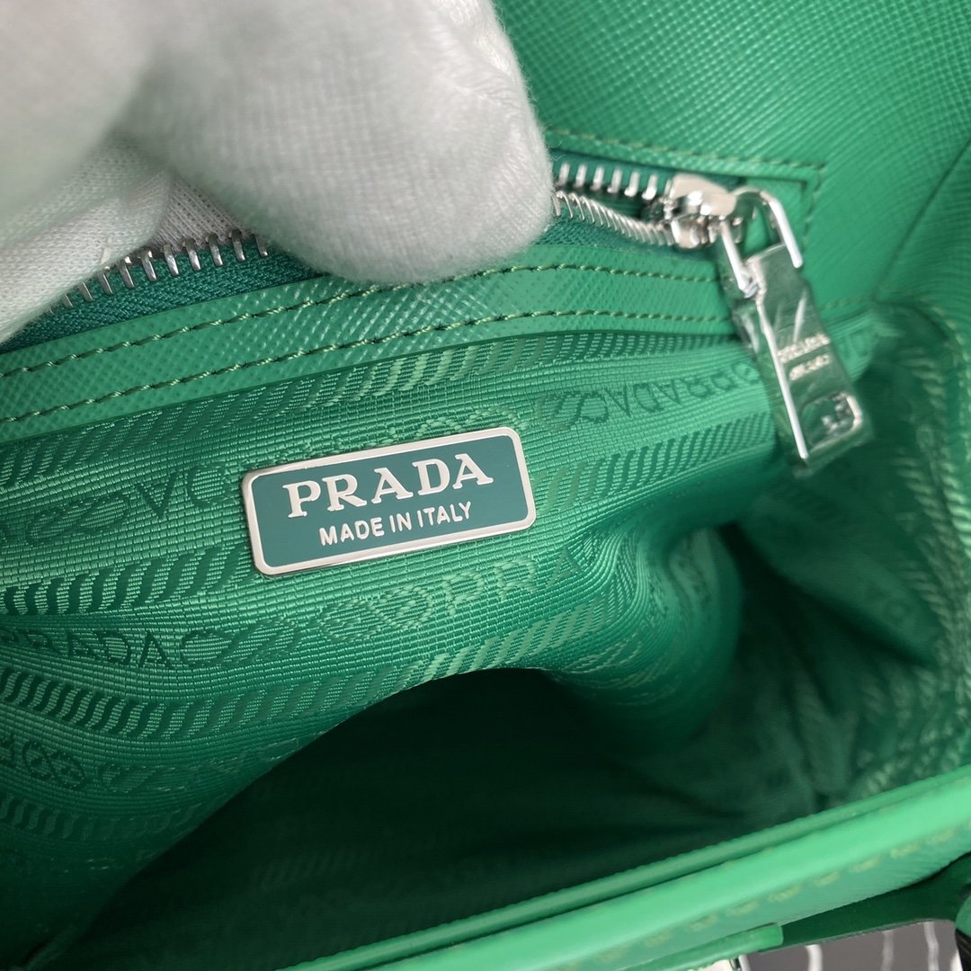 Pra*a Saffiano Leather Bag 1BA296 23cm 005
