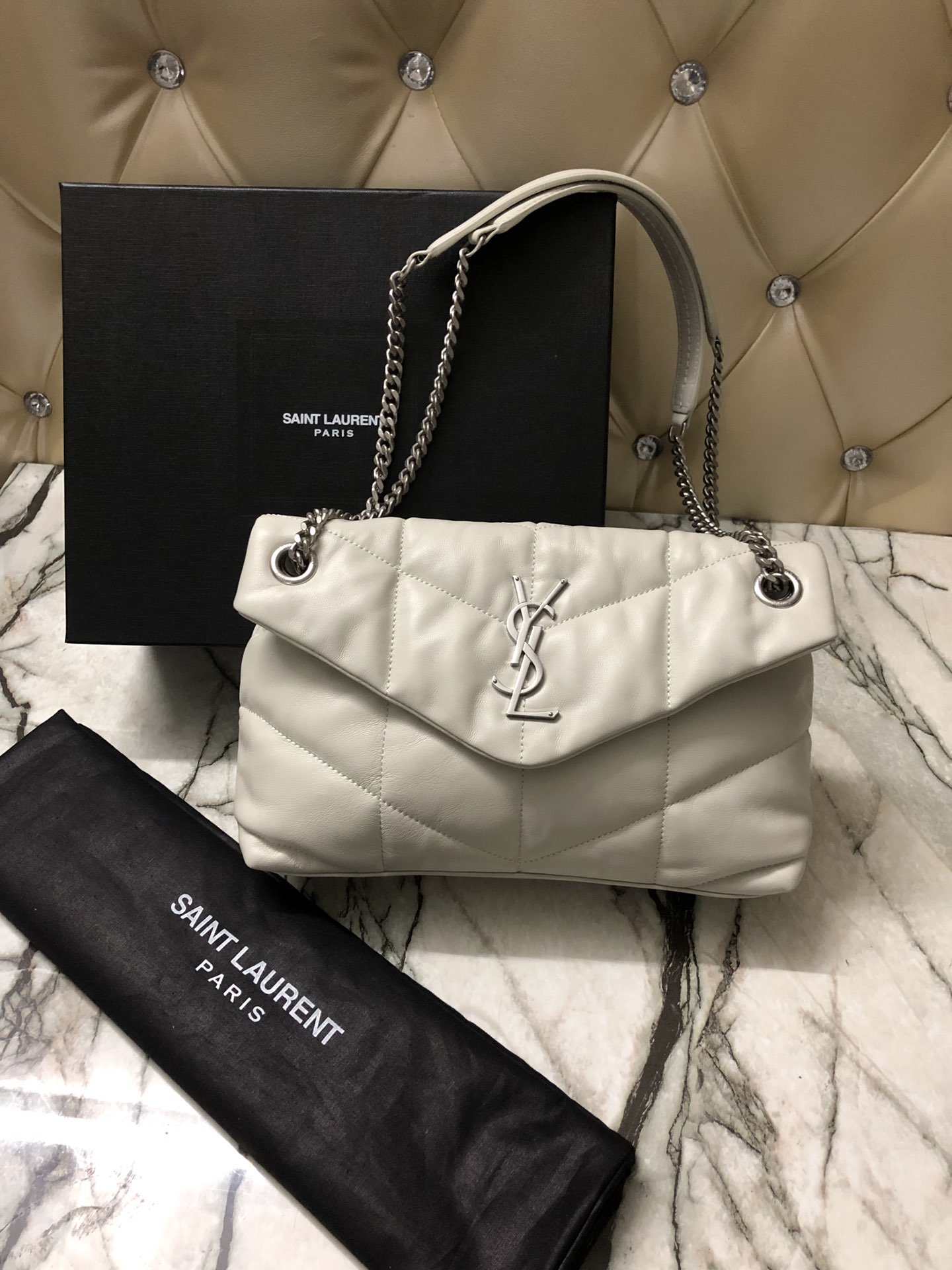 Y51 Puffer Handbag 29cm White