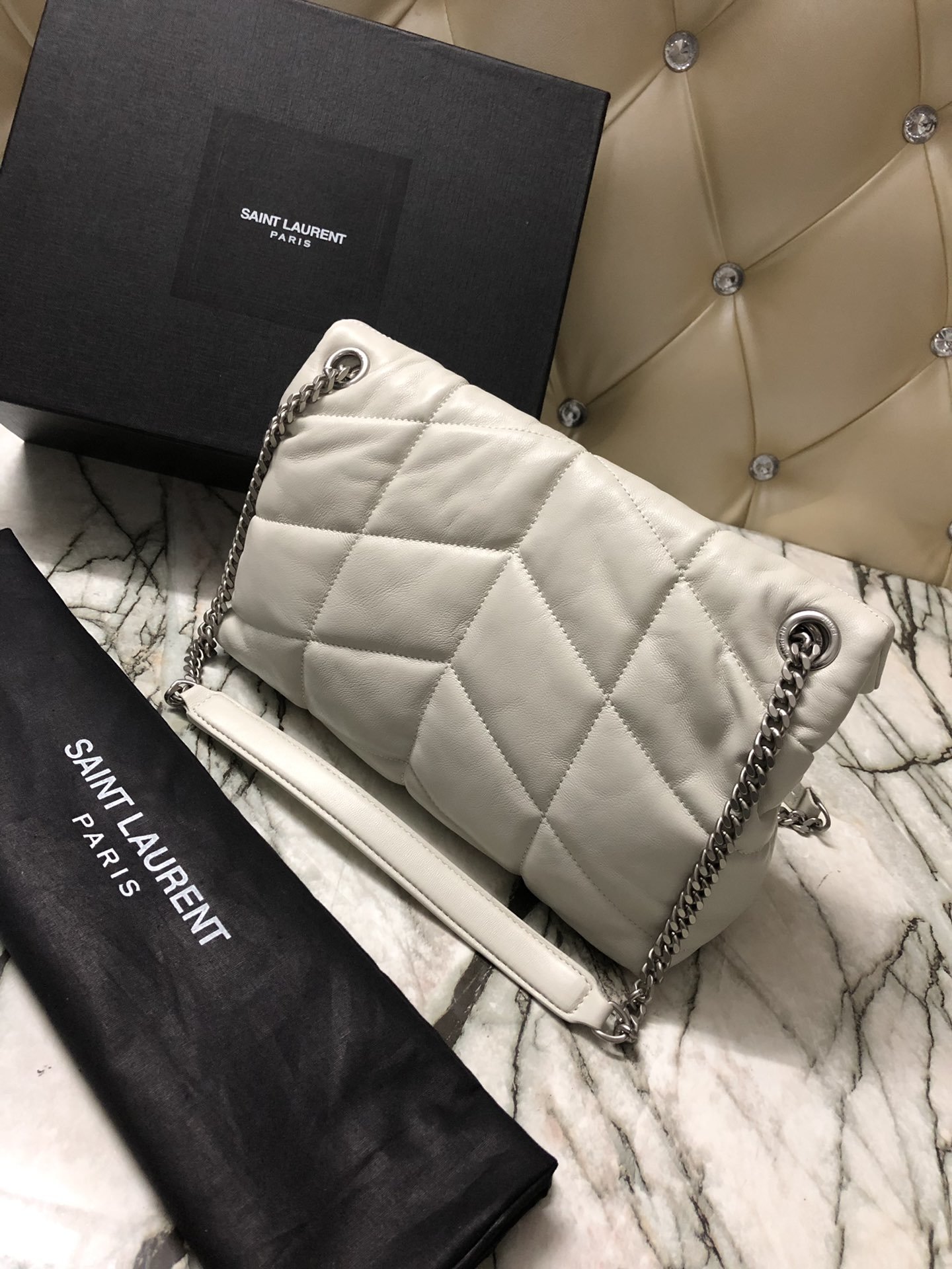 Y51 Puffer Handbag 29cm White