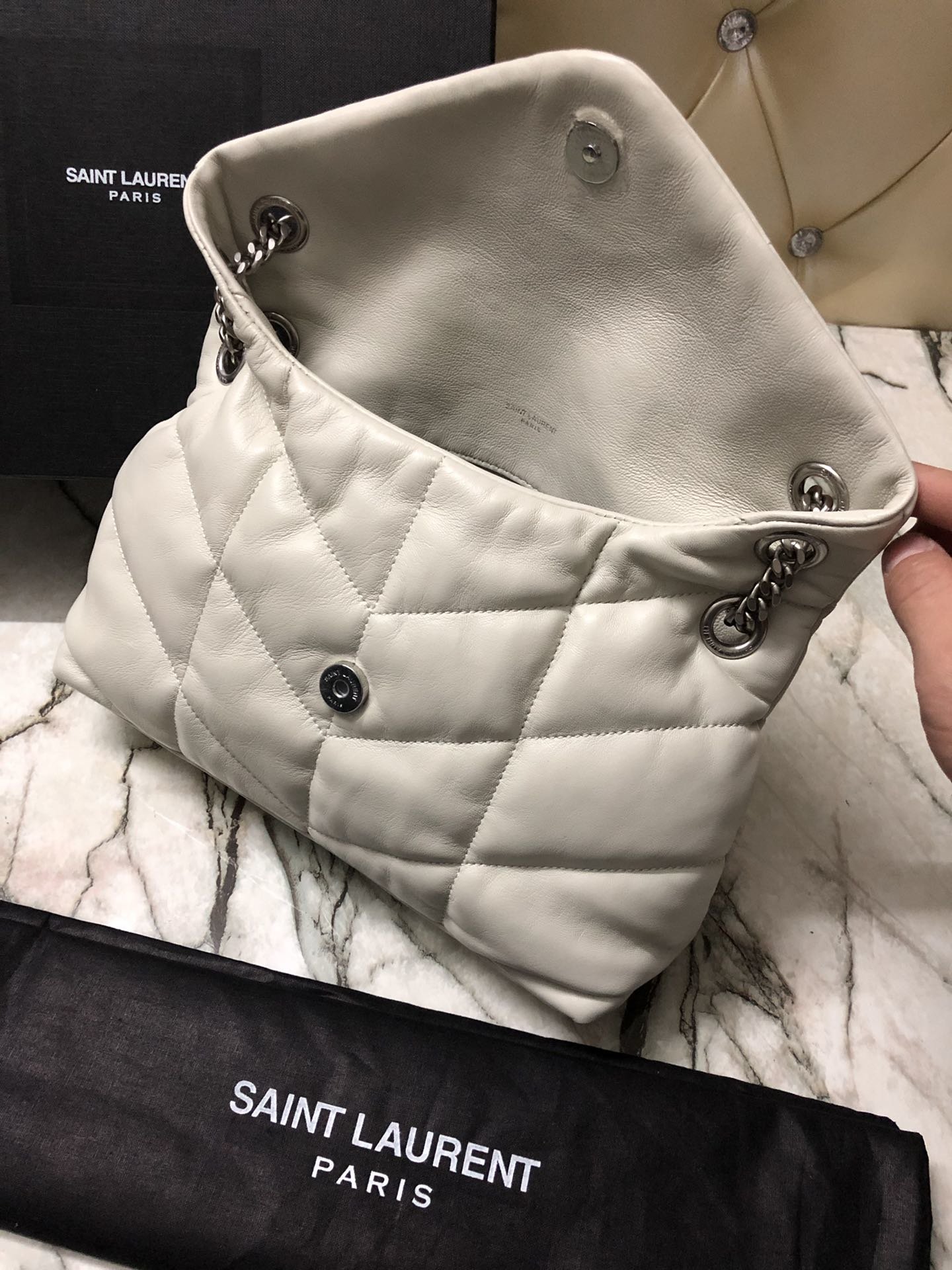Y51 Puffer Handbag 29cm White