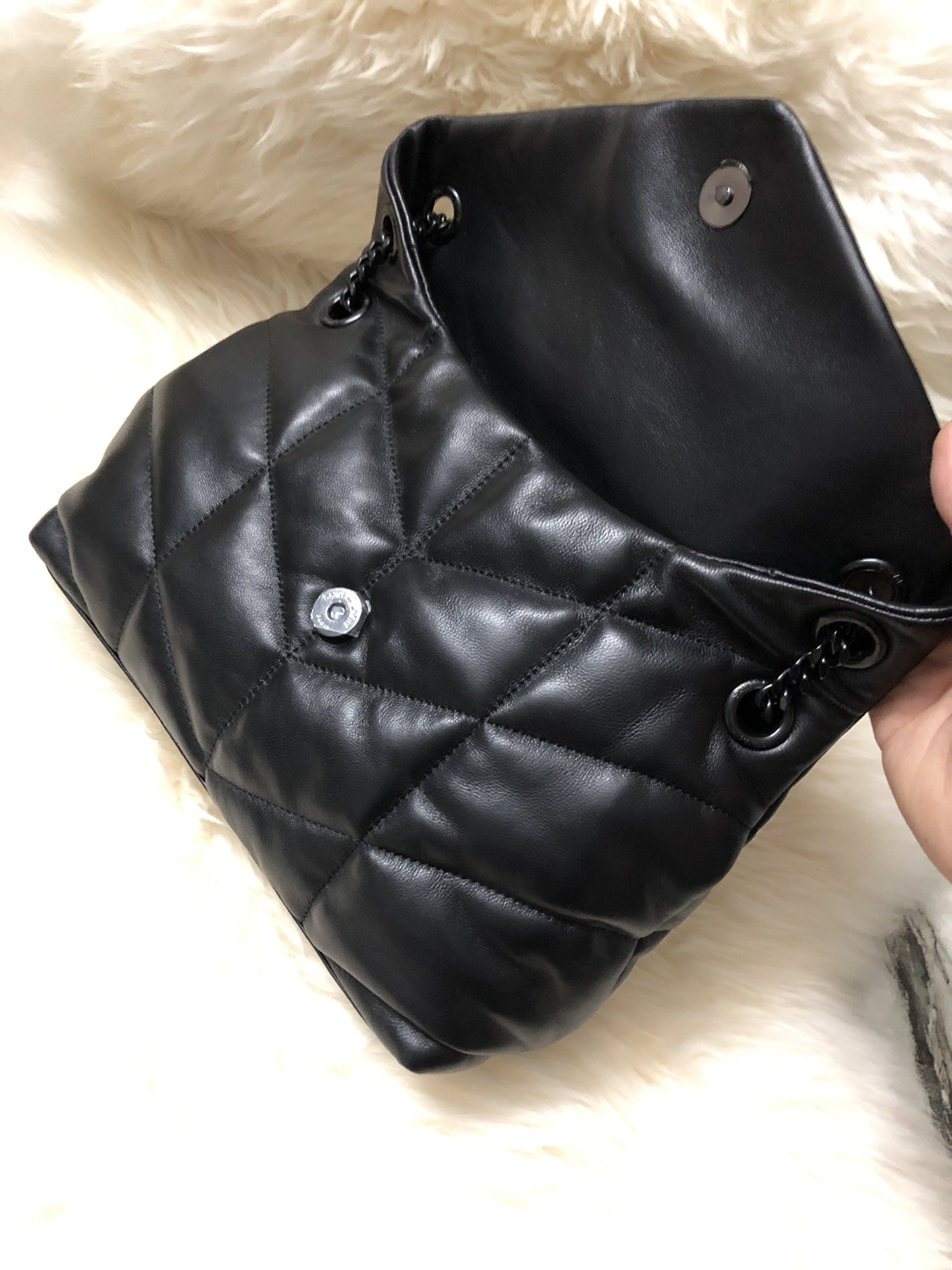 Y51 Puffer Handbag 29cm Black