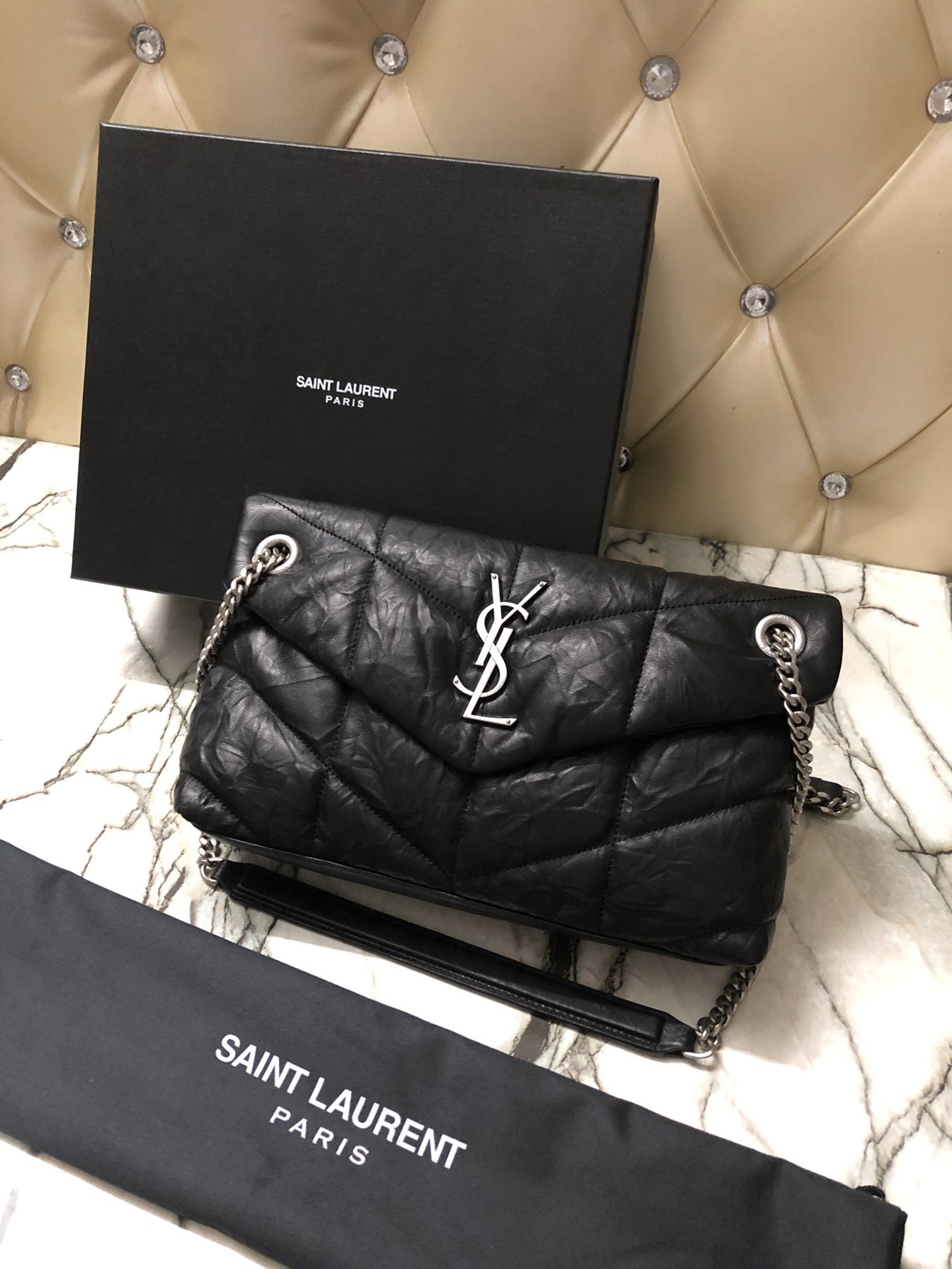 Y51 Puffer Handbag 29cm Black Sliver Hardware