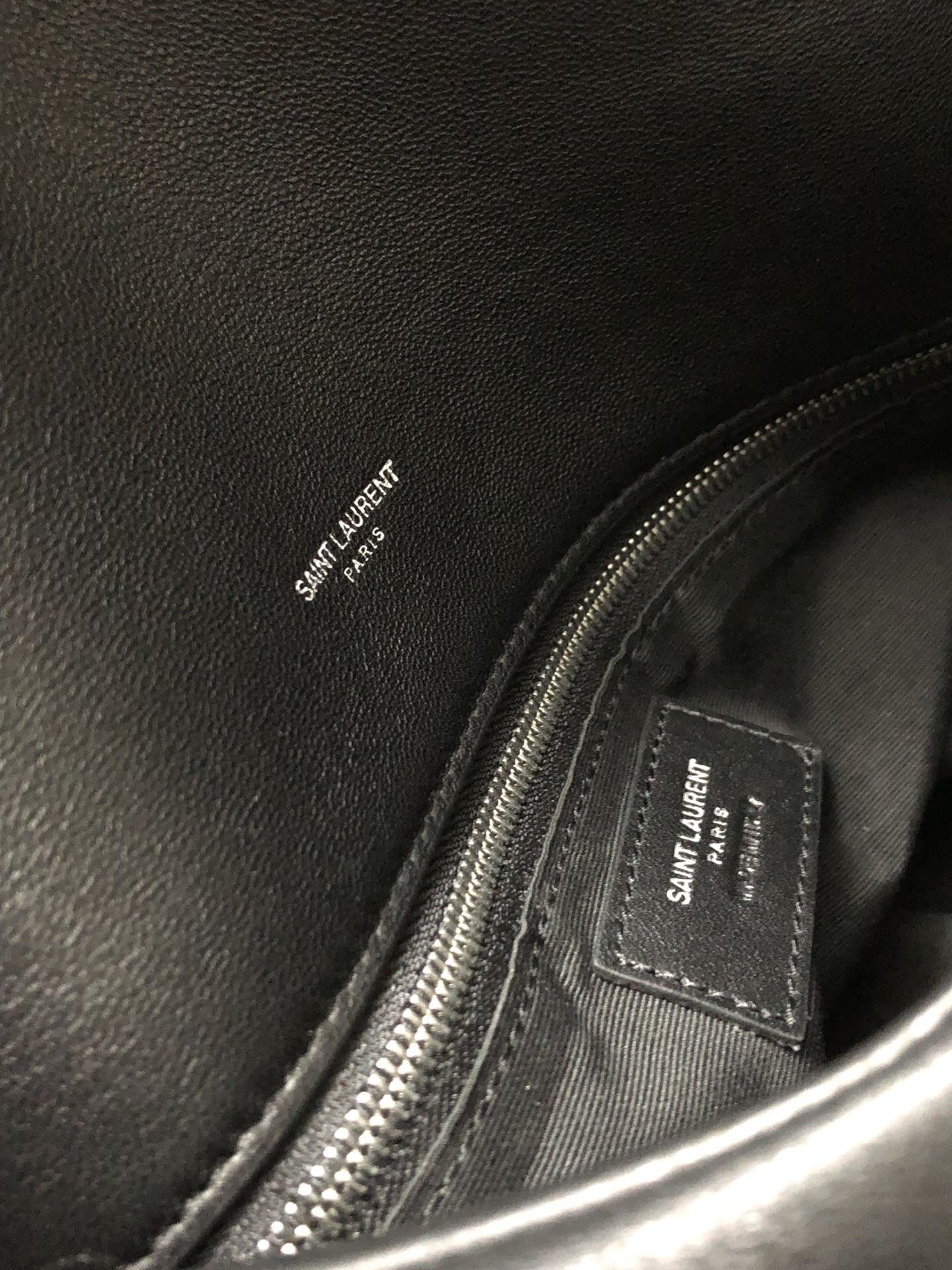 Y51 Puffer Handbag 35cm Black Sliver Hardware