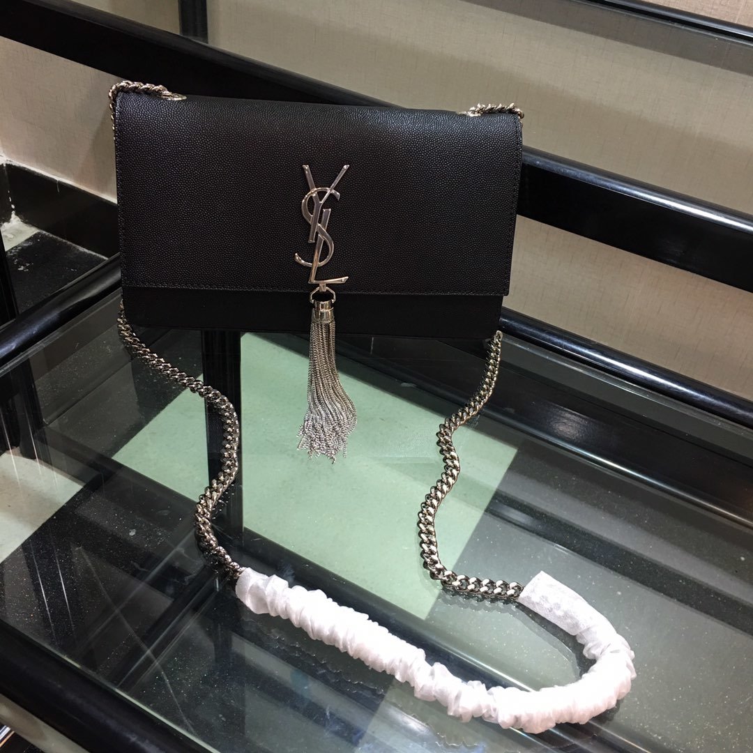 Y51 Chain Shoulder Bag 24cm 001
