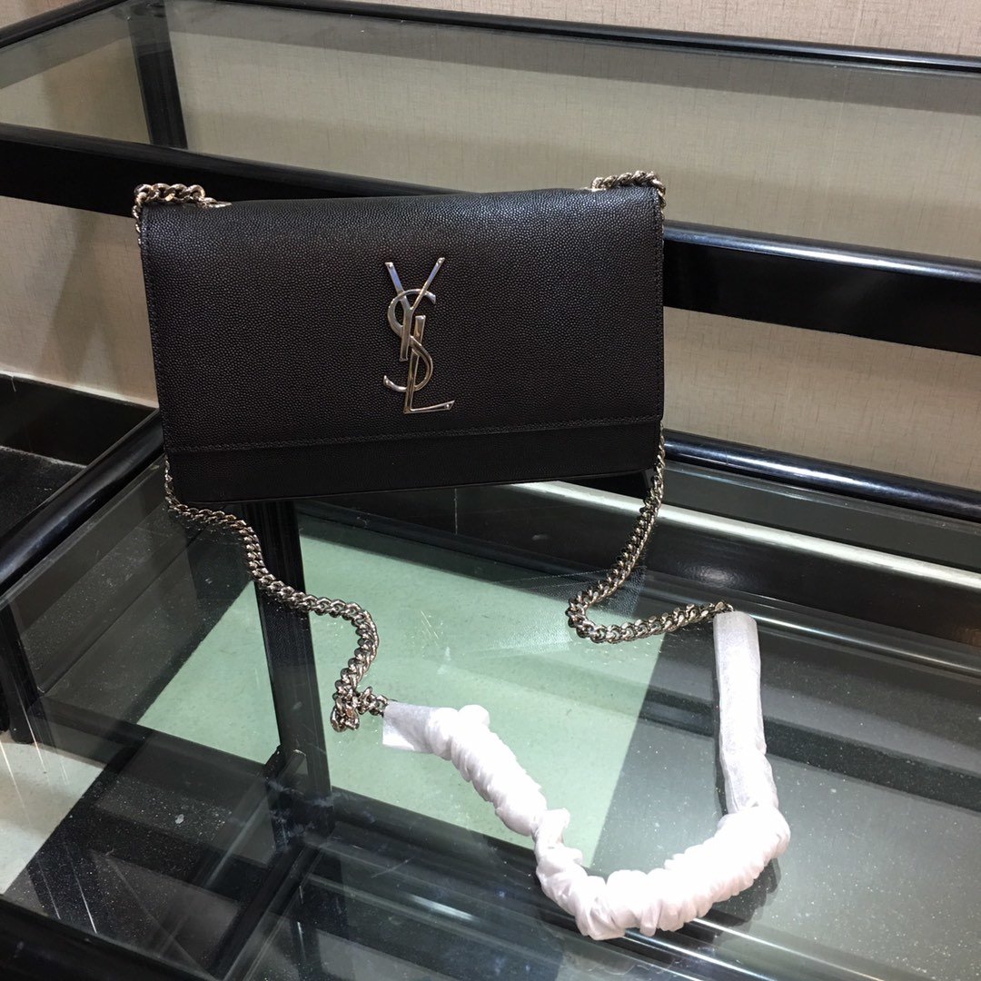 Y51 Chain Shoulder Bag 24cm 005