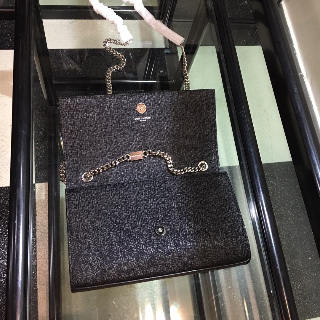 Y51 Chain Shoulder Bag 24cm 005