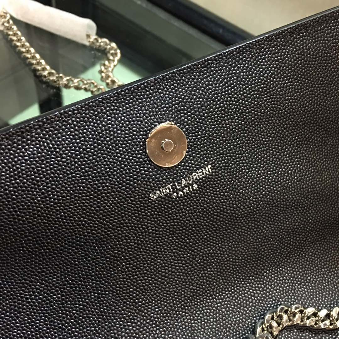 Y51 Chain Shoulder Bag 24cm 005