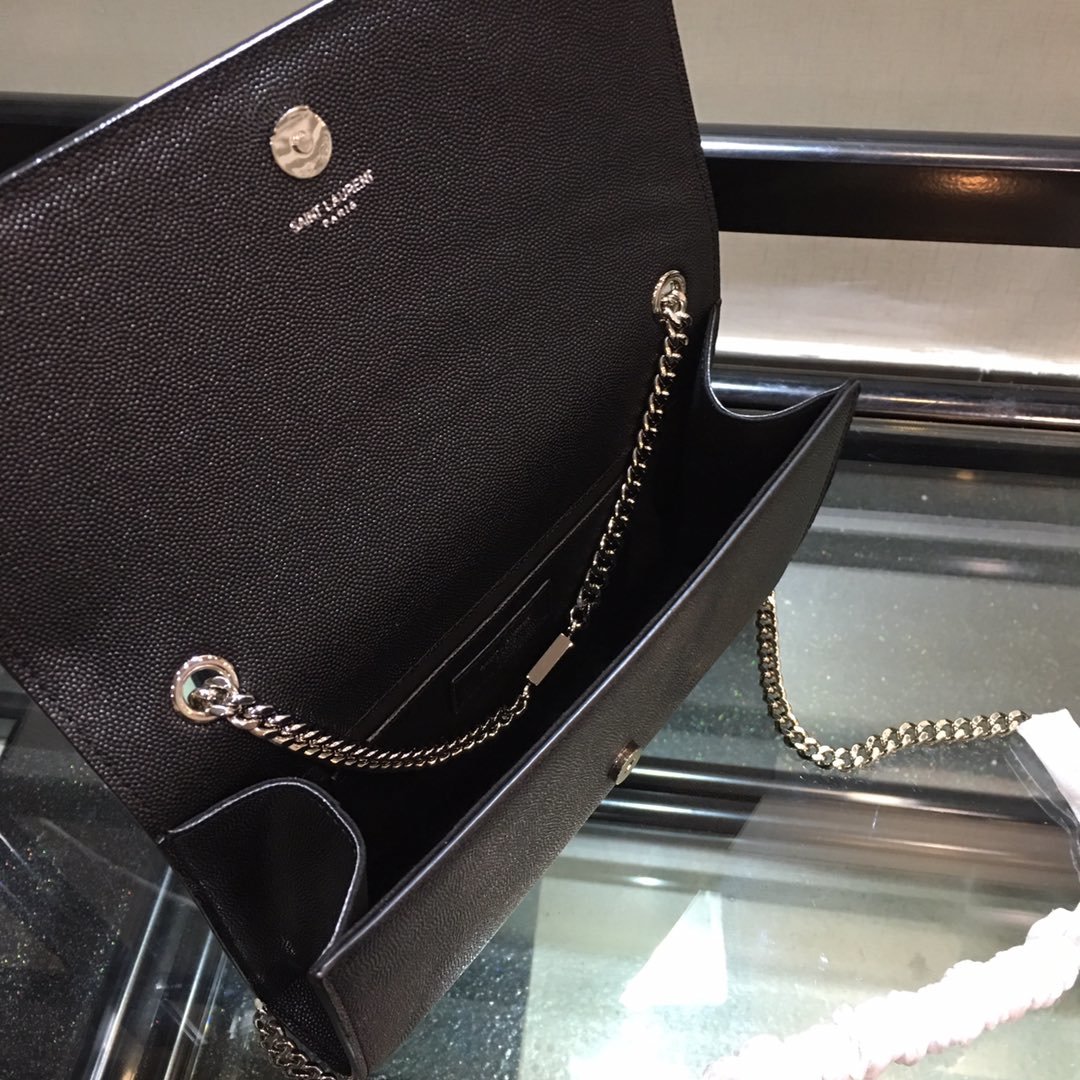 Y51 Chain Shoulder Bag 24cm 005