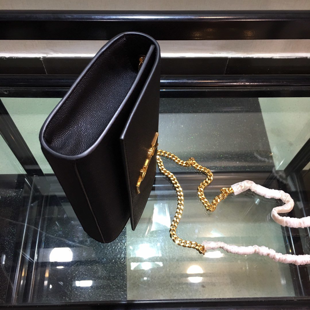 Y51 Chain Shoulder Bag 24cm 006