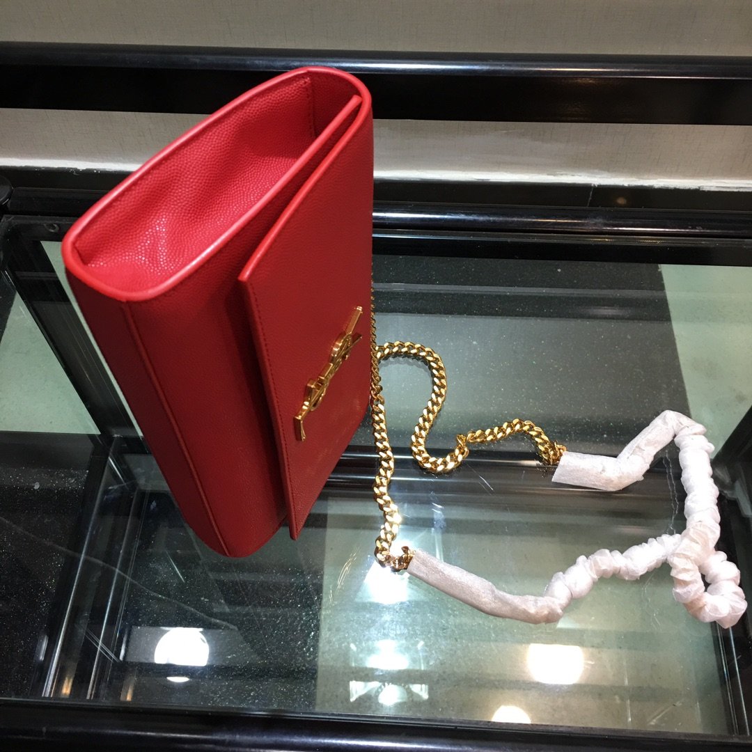 Y51 Chain Shoulder Bag 24cm 011