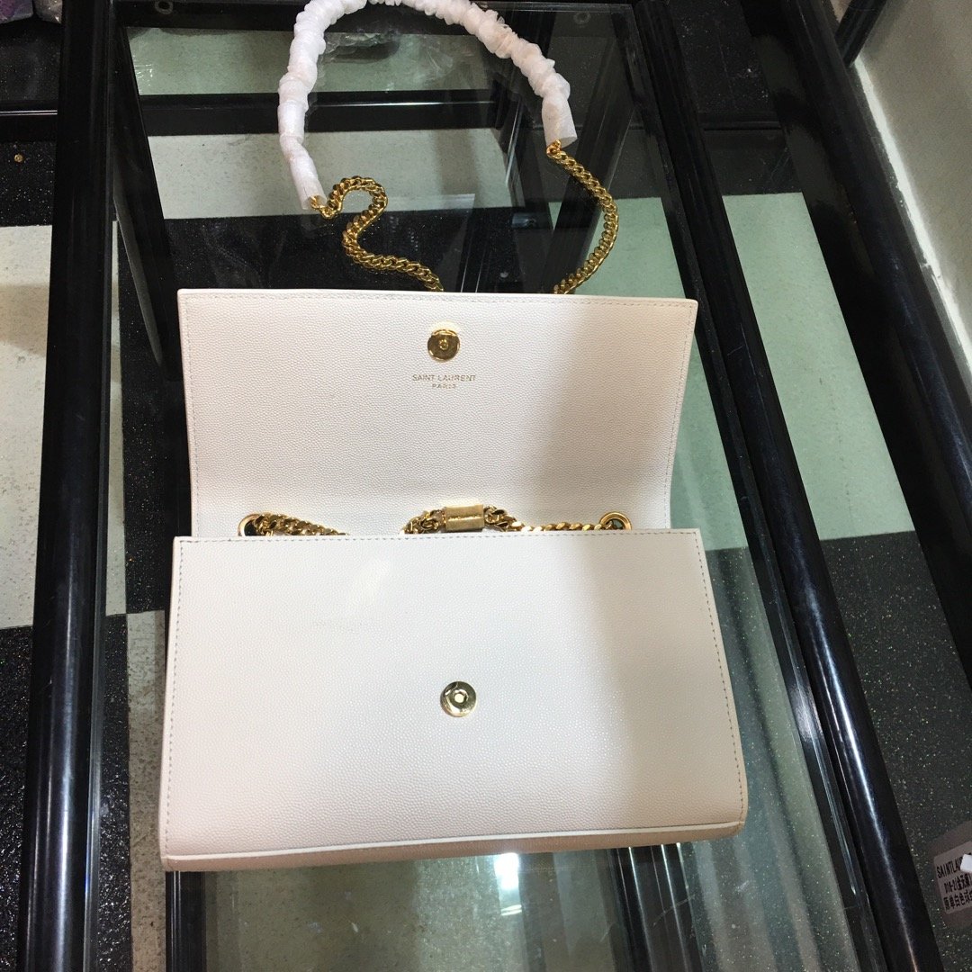 Y51 Chain Shoulder Bag 24cm 012