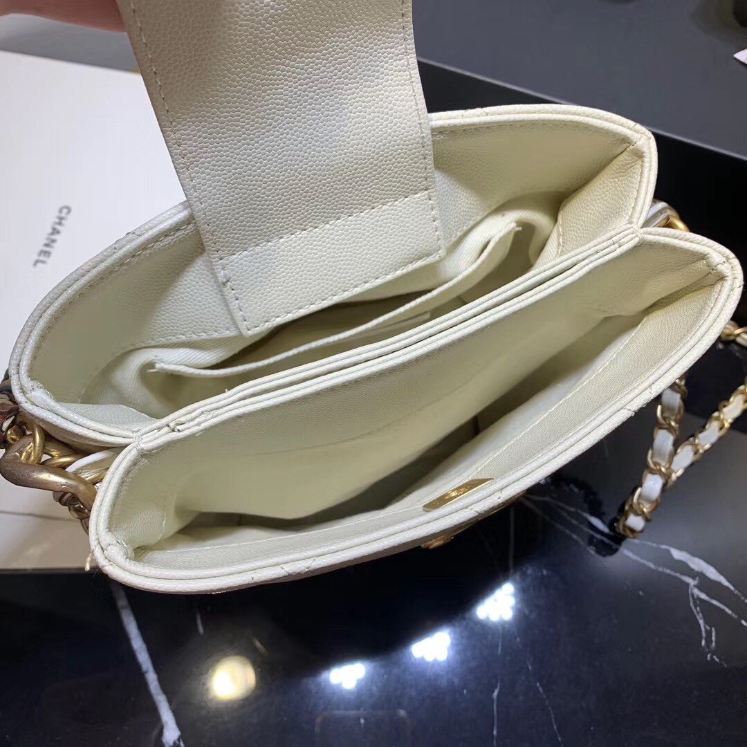 Ch**el Bucket bag 18cm White