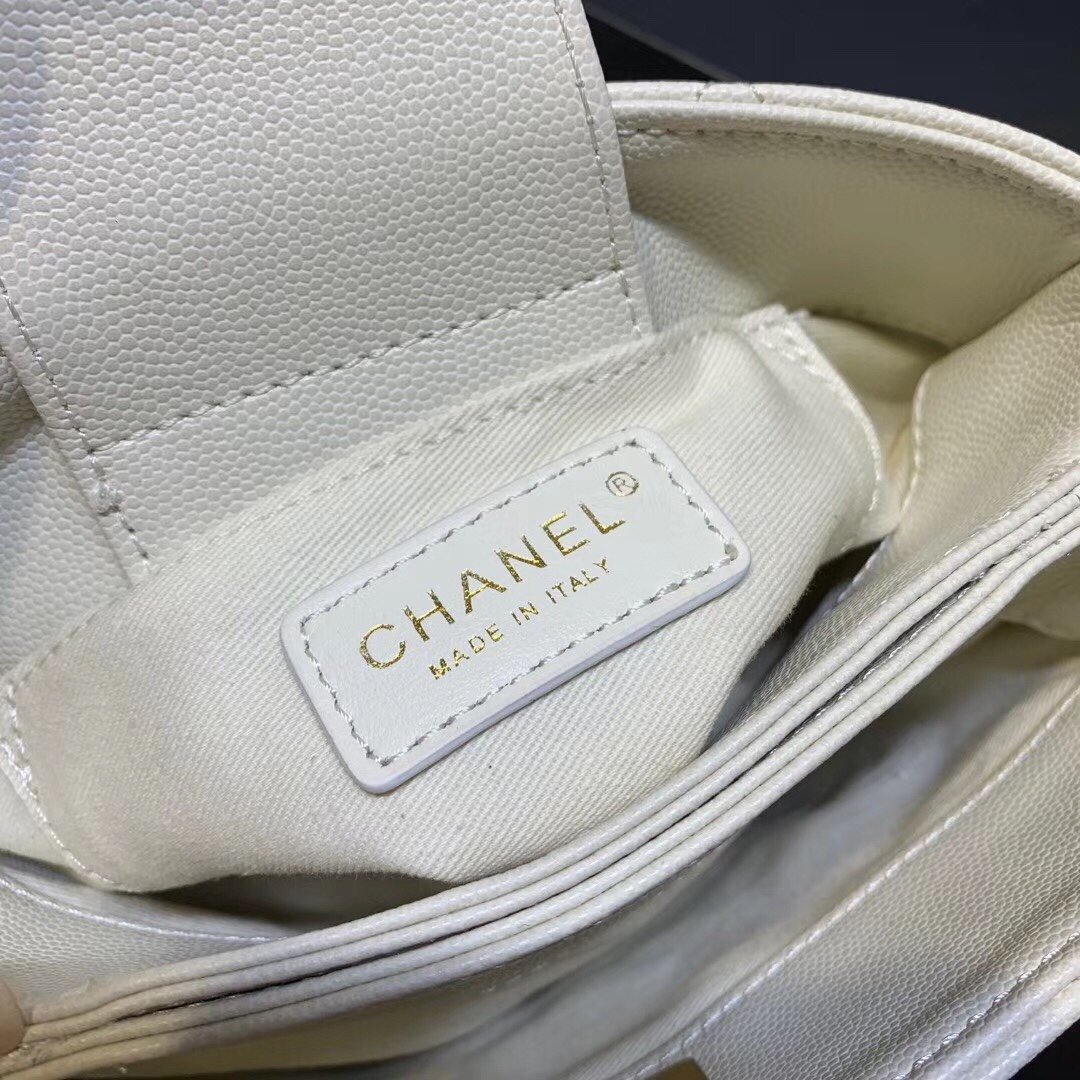 Ch**el Bucket bag 18cm White