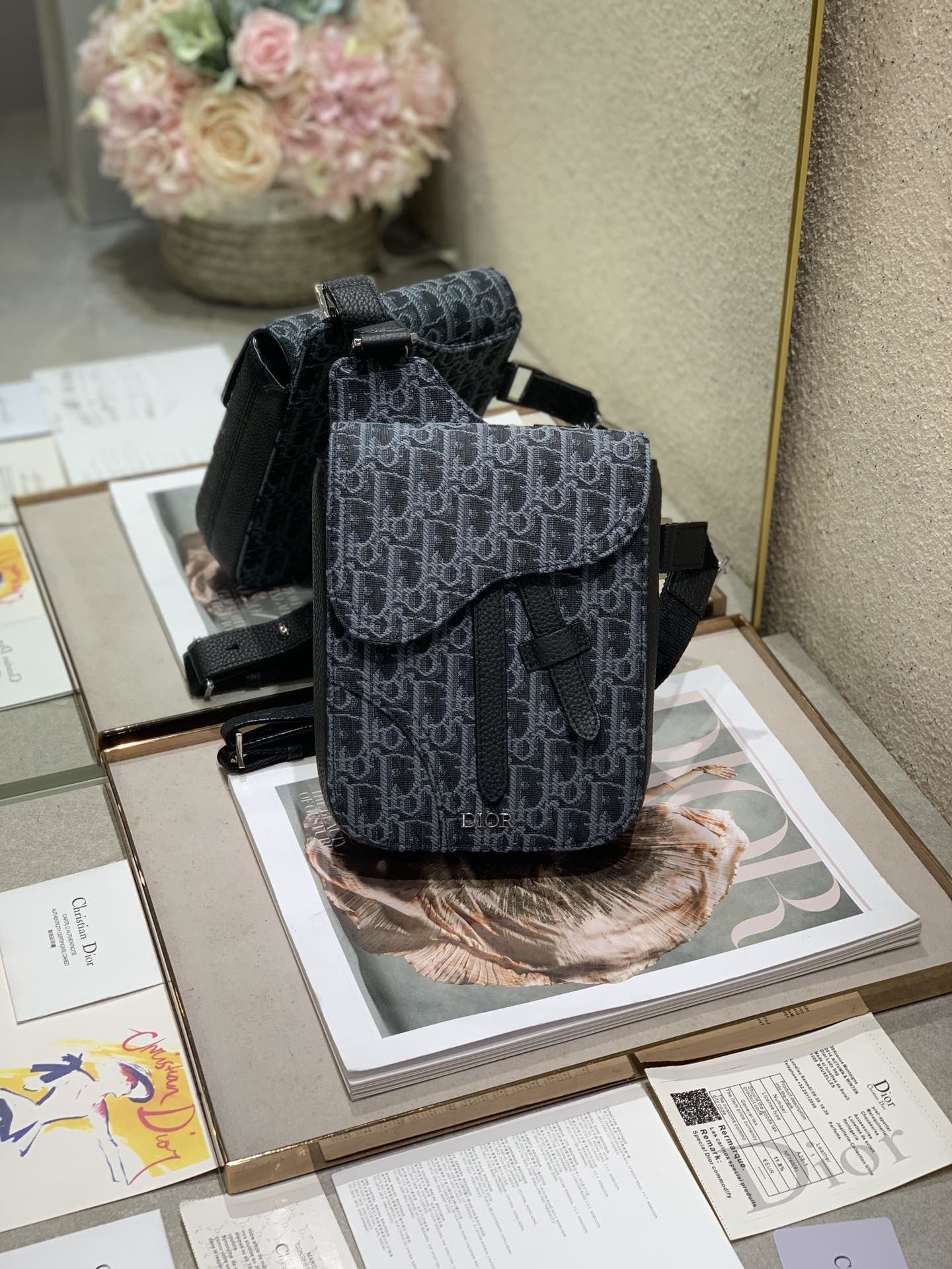 D10r Oblique Shoulderbag 16cm