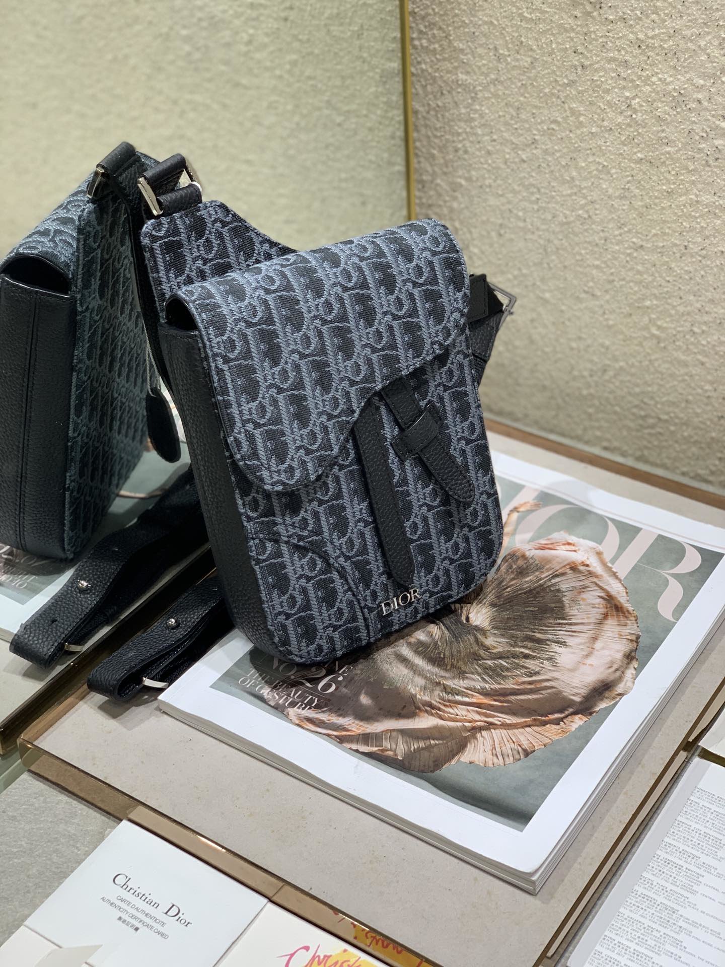 D10r Oblique Shoulderbag 16cm