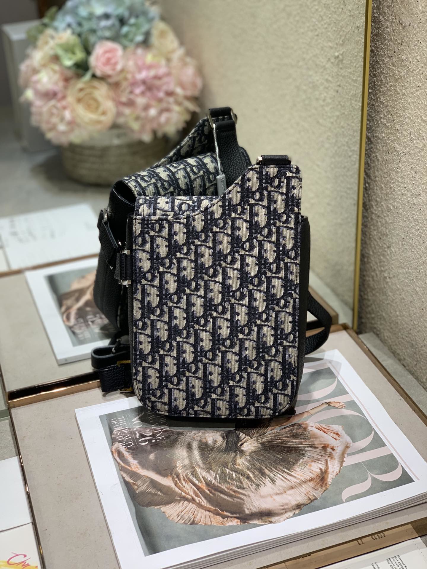 D10r Oblique Shoulderbag 16cm 001