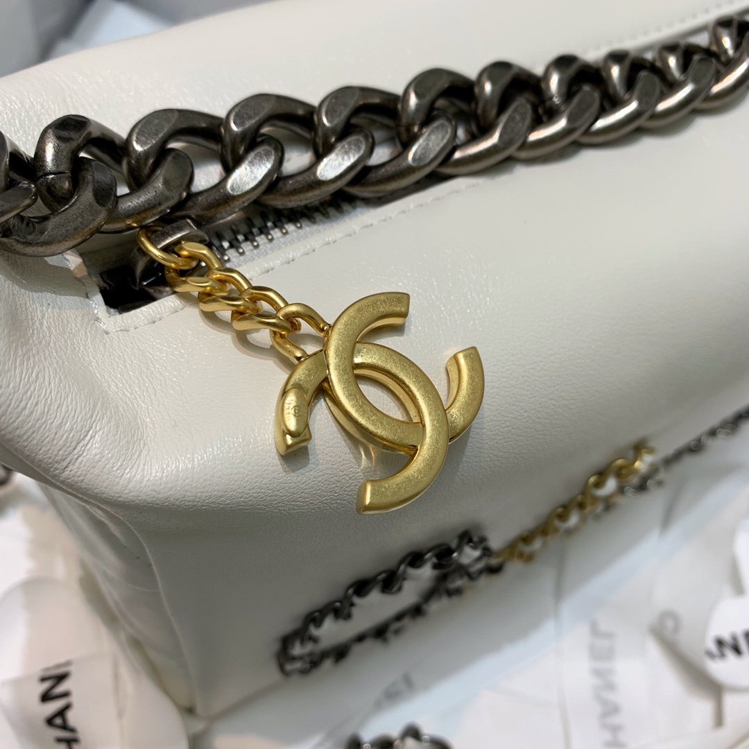 Ch**el Chain Shoulder bag White